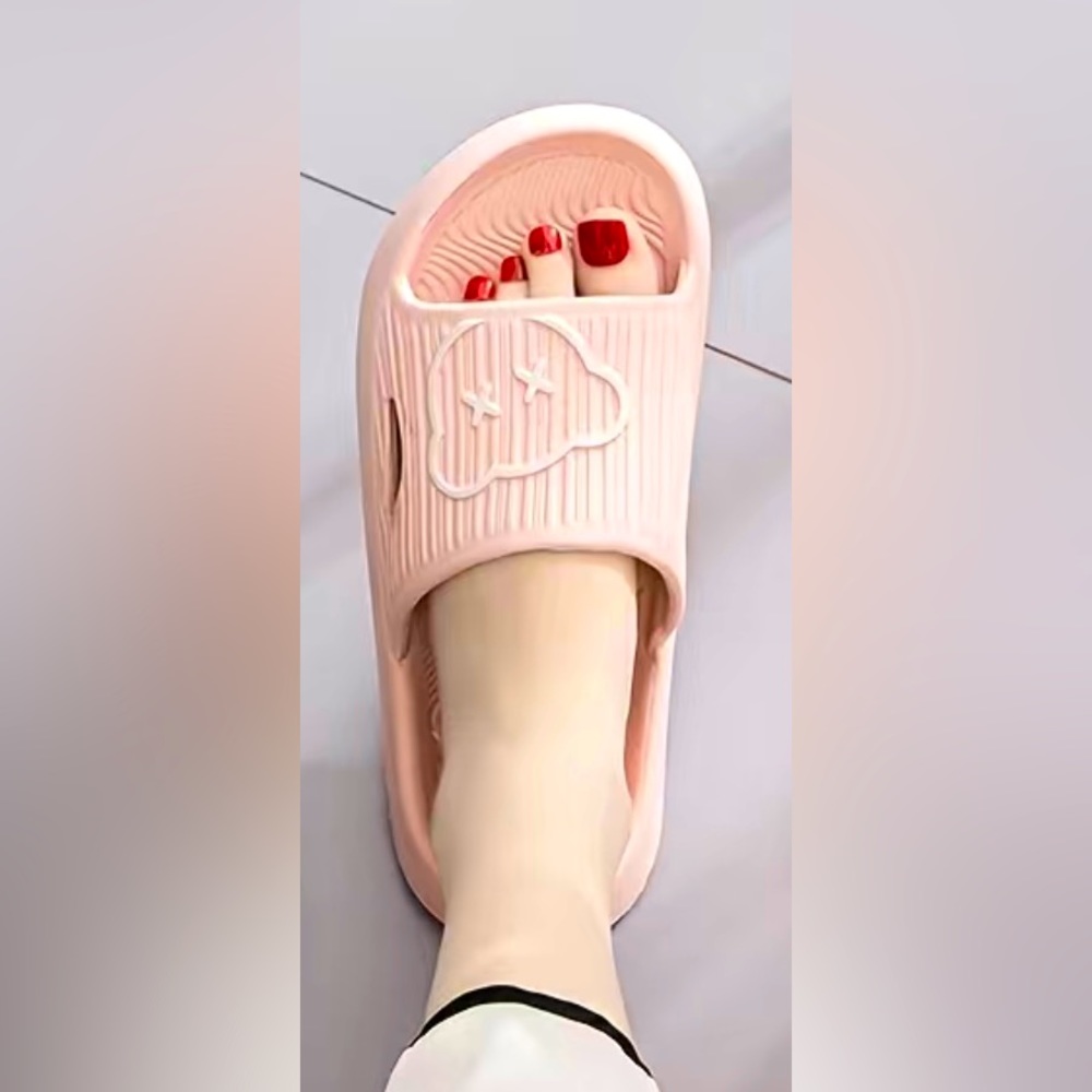 🌸Women's Pink Slippers🌸 - Picture 4 of 4